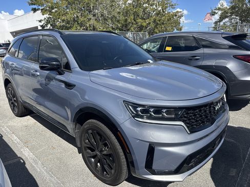 Used 2022 Kia Sorento SX image 3