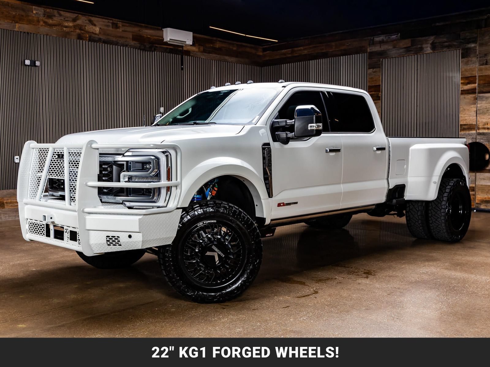 Used 2026 Ford F450 Platinum w/ Platinum Plus Package AWD/4WD image 4
