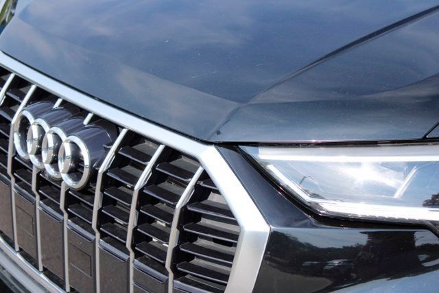 Used 2024 Audi Q3 2.0T Premium Plus AWD/4WD image 9