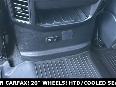 Used 2025 Toyota Tundra Limited image 23