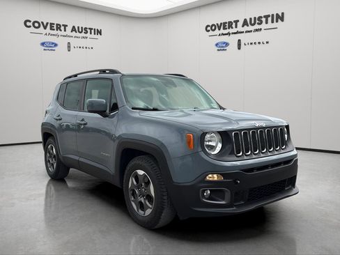 Used 2017 Jeep Renegade Latitude image 7