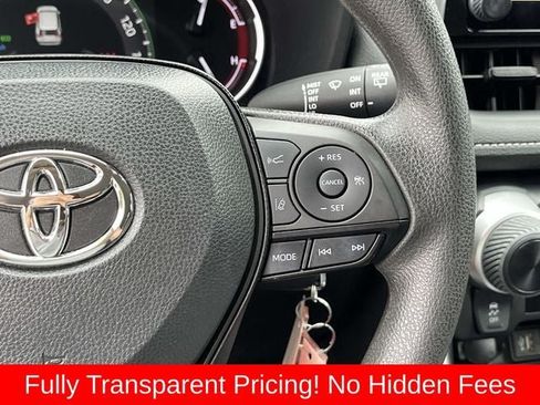 Used 2024 Toyota RAV4 LE AWD/4WD image 28