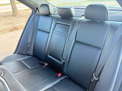 Used 2010 Mercedes-Benz C 300 Sedan image 27