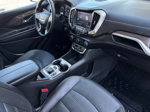 Used 2023 GMC Terrain Denali w/ Denali Premium Package AWD/4WD image 18