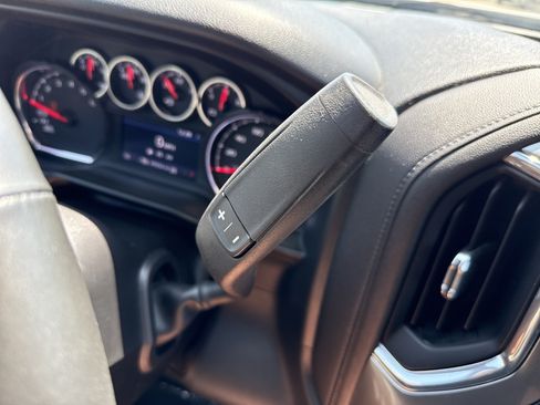 Used 2019 Chevrolet Silverado 1500 LT Trail Boss AWD/4WD image 23