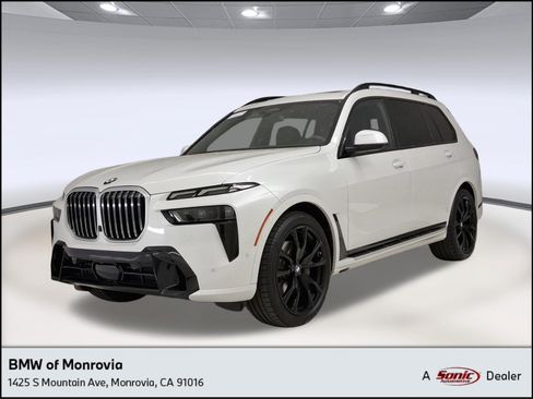 Used 2024 BMW X7 xDrive40i w/ M Sport Package AWD/4WD image 1
