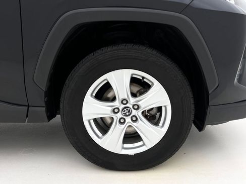 Used 2021 Toyota RAV4 XLE image 28