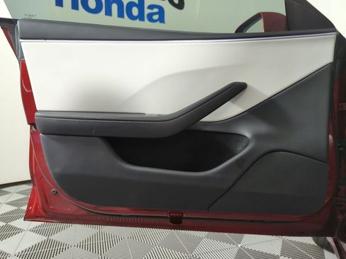 Used 2025 Tesla Model 3 Long Range RWD image 8