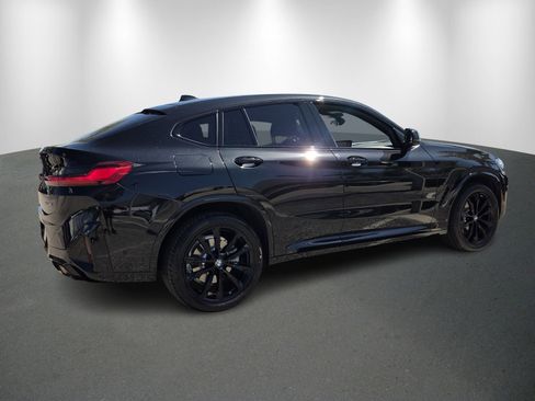 Used 2025 BMW X4 xDrive30i image 7