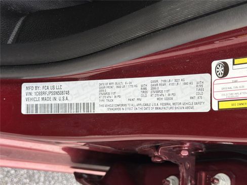Used 2025 RAM 1500 Laramie w/ Sport Appearance Package AWD/4WD image 32