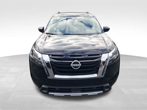 New 2025 Nissan Pathfinder SL w/ SL Premium Package image 9