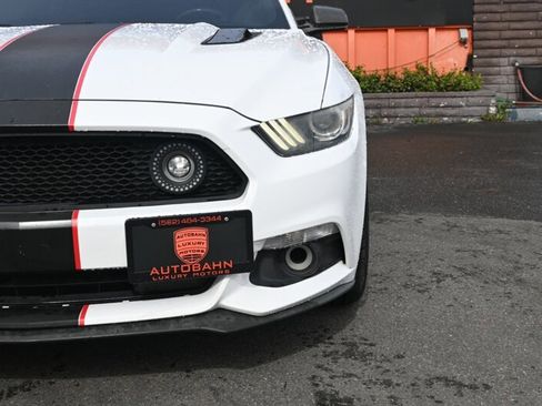 Used 2015 Ford Mustang Coupe image 5