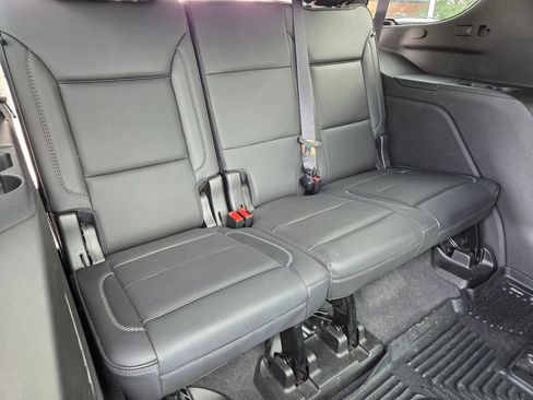 Used 2021 GMC Yukon Denali w/ Denali Premium Package AWD/4WD image 24