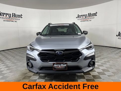 Used 2024 Subaru Crosstrek 2.5i Limited AWD/4WD image 3