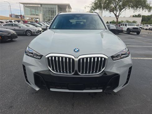 Used 2024 BMW X5 xDrive50e w/ Executive Package AWD/4WD image 2