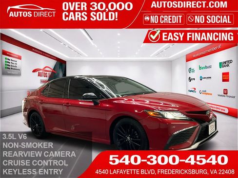 Used 2022 Toyota Camry XSE w/ Navigation Package FWD image 1