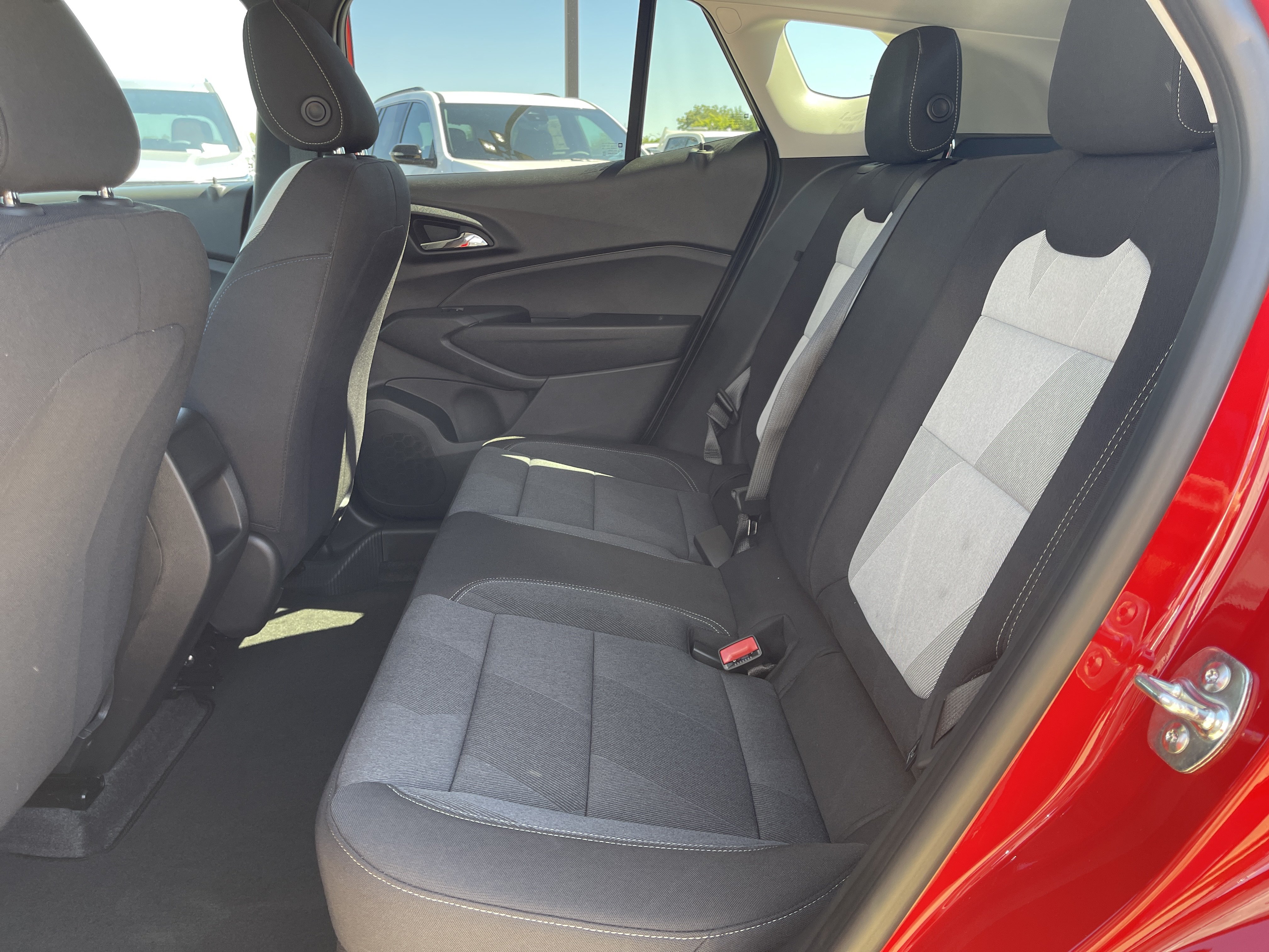 New 2026 Chevrolet Trax LS w/ LS Convenience Package FWD image 36