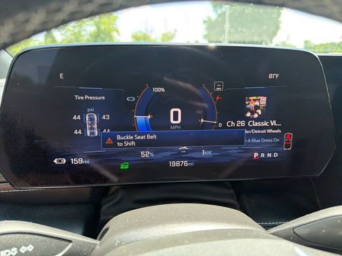 Used 2024 Chevrolet Blazer EV LT AWD/4WD image 15