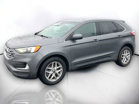 Used 2022 Ford Edge SEL image 2