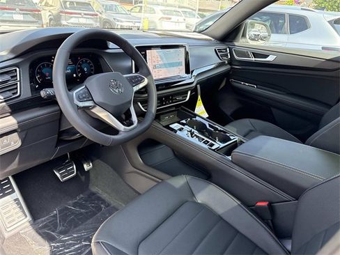 New 2026 Volkswagen Atlas Cross Sport SEL R-Line image 15