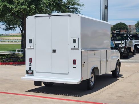 New 2025 Chevrolet Express 3500 w/ Power Convenience Package RWD image 12
