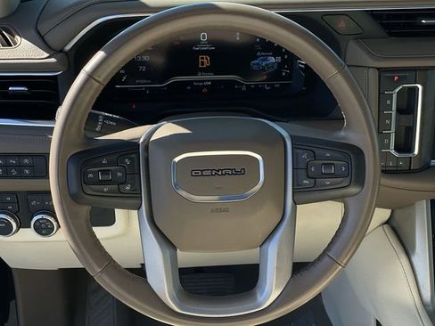 Used 2023 GMC Yukon Denali image 19