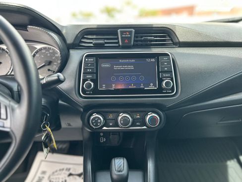 Used 2025 Nissan Versa S w/ Trunk Package image 16