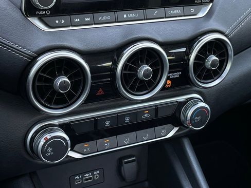 Used 2023 Nissan Sentra SV image 18