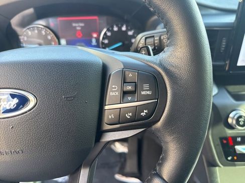 Used 2020 Ford Explorer XLT w/ Equipment Group 202A image 17