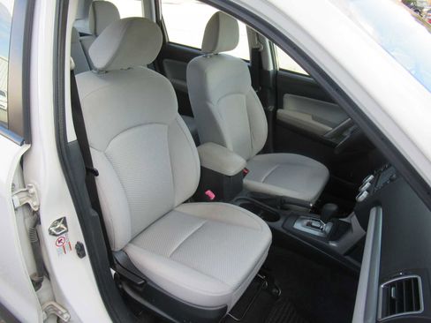 Used 2018 Subaru Forester 2.5i w/ Alloy Wheel Package image 22