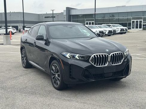 Used 2025 BMW X6 xDrive40i w/ Climate Comfort Package AWD/4WD image 3
