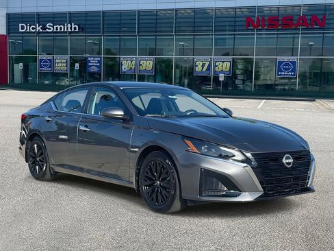 New 2025 Nissan Altima 2.5 SV w/ SV Special Edition Package image 1