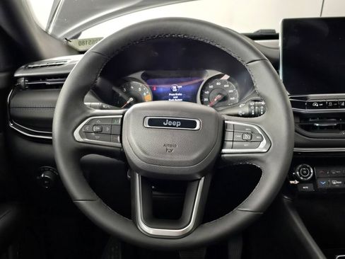 New 2026 Jeep Compass Latitude AWD/4WD image 19