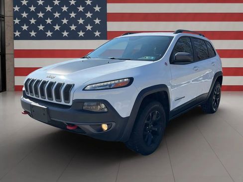 Used 2015 Jeep Cherokee Trailhawk w/ Comfort/Convenience Group image 1