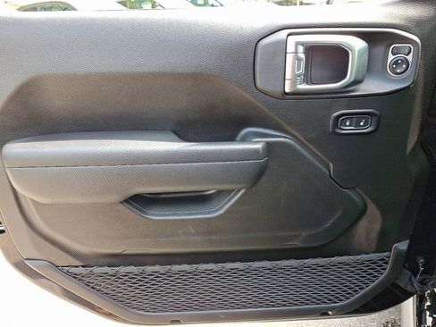 Certified 2025 Jeep Wrangler Unlimited Sport S 4xe image 12