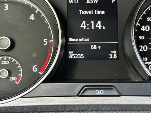 Used 2015 Volkswagen Golf TDI S FWD image 25