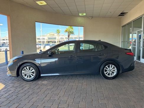 Used 2025 Toyota Camry LE image 2