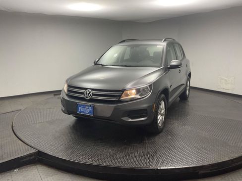 Used 2016 Volkswagen Tiguan S AWD/4WD image 3