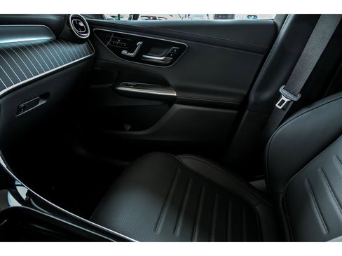 New 2026 Mercedes-Benz GLC 300 4MATIC image 19