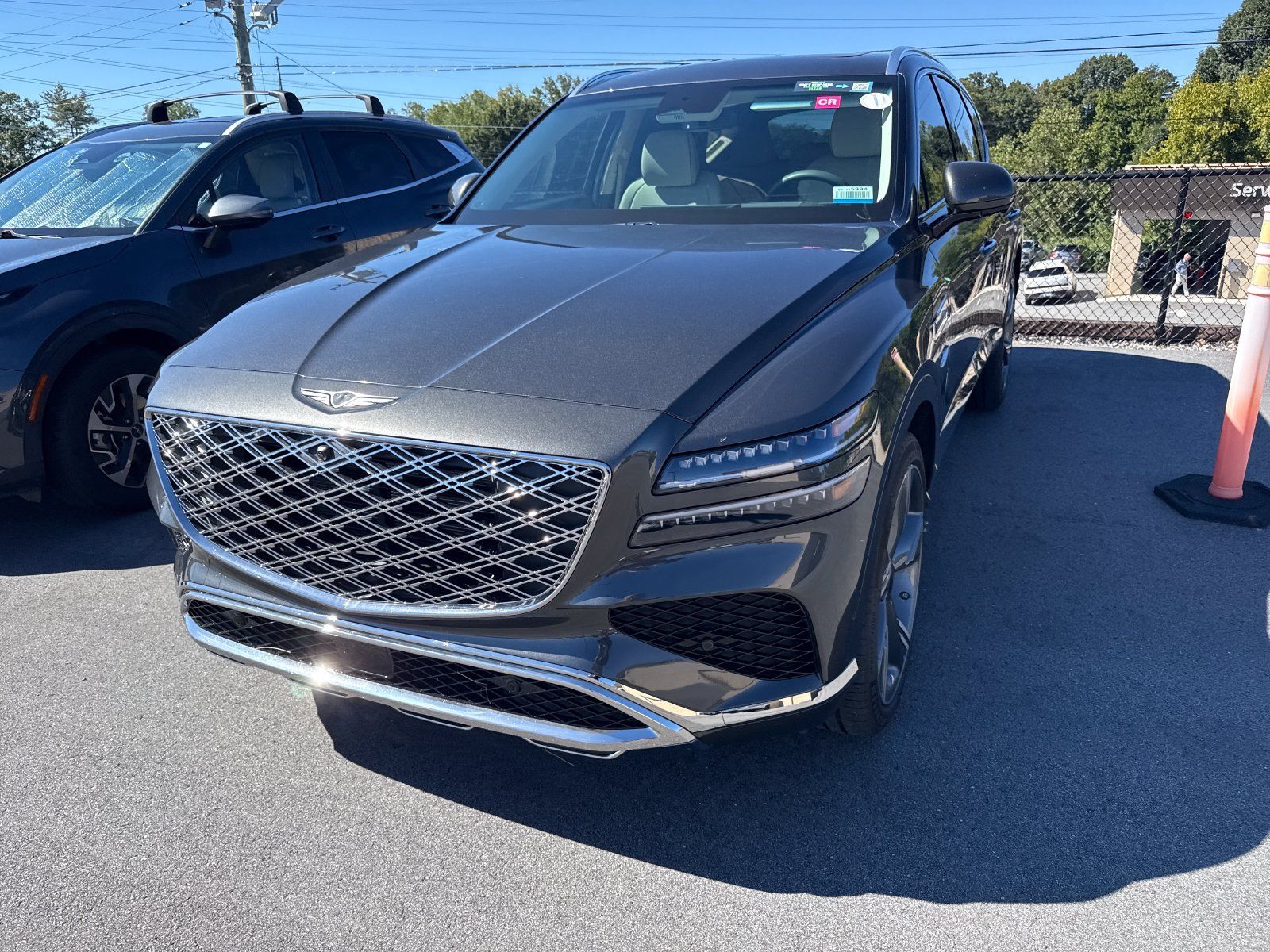 Used 2025 Genesis GV80 2.5T Prestige AWD/4WD image 2