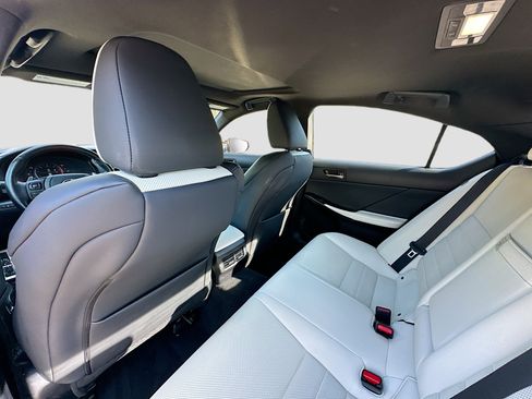 Used 2022 Lexus IS 350 F Sport image 26