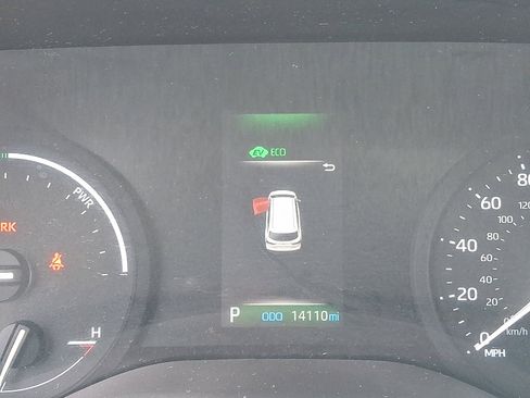 Used 2024 Toyota Sienna LE image 21