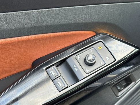 Used 2021 Volkswagen ID.4 Pro S w/ ID.4 Protection Package image 12