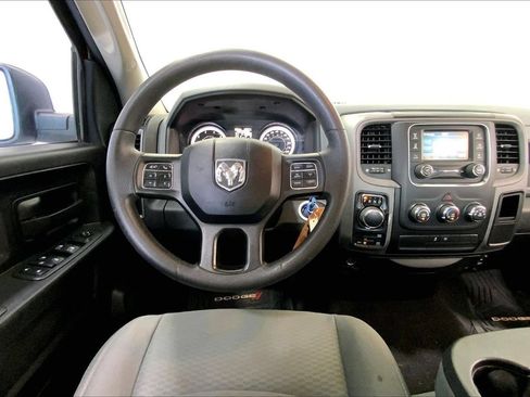 Used 2019 RAM 1500 Express w/ Express Value Package AWD/4WD image 13