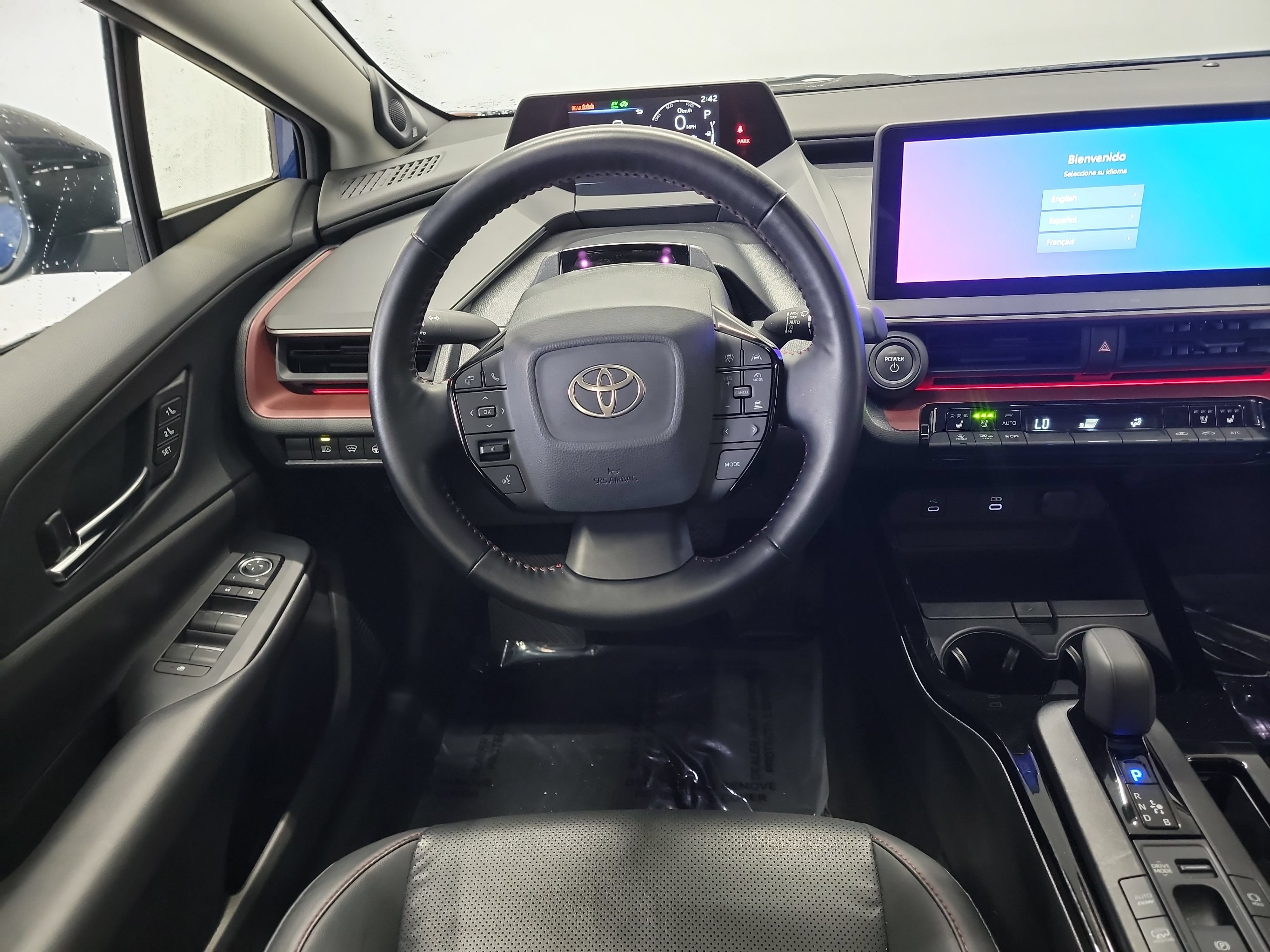 Used 2023 Toyota Prius Prime Premium FWD image 16