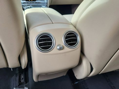 Certified 2022 Mercedes-Benz GLC 300 image 8