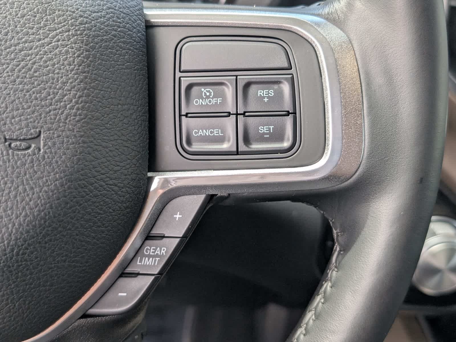 Used 2022 RAM 2500 Laramie AWD/4WD image 25