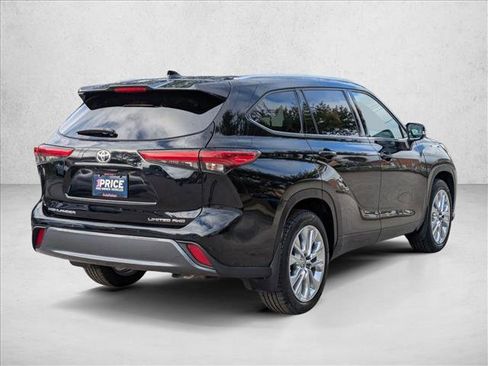 Used 2020 Toyota Highlander Limited image 5