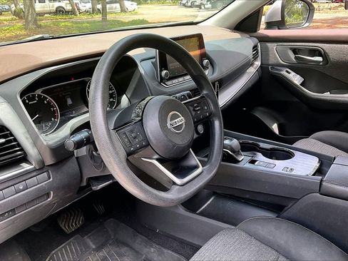 Used 2021 Nissan Rogue SV FWD image 14