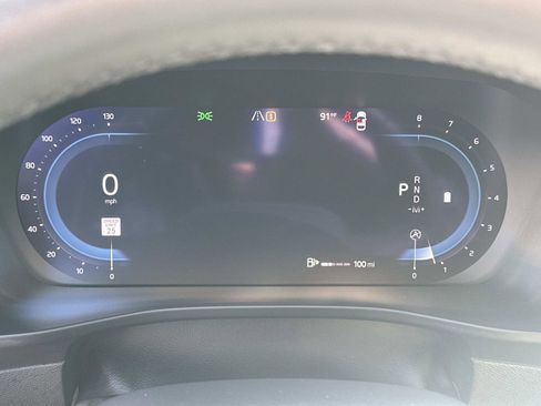 Certified 2024 Volvo XC40 B5 Plus w/ Climate Package image 10